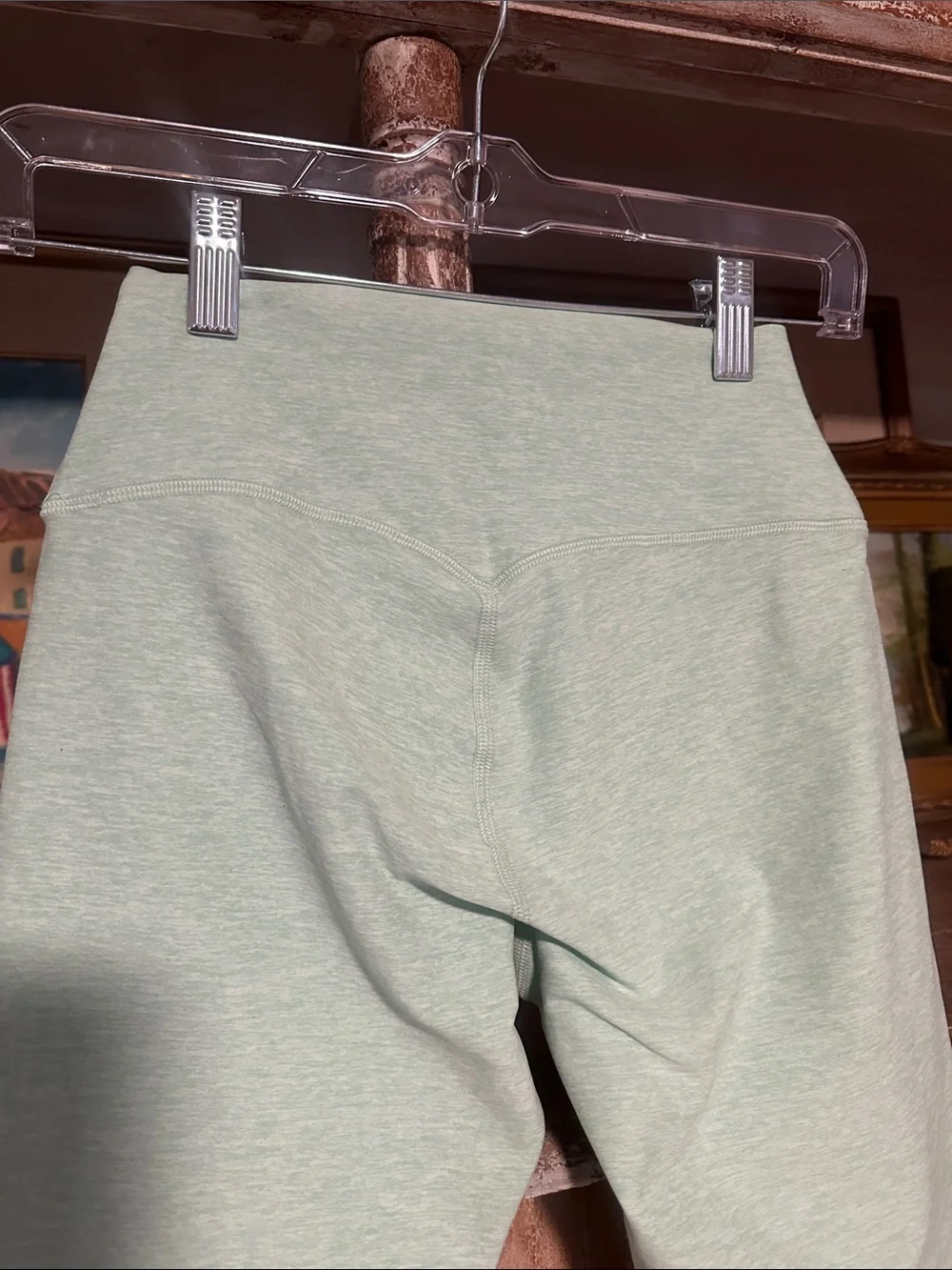 ALO Yoga Mint Green Leggings - Seamless Active Bottoms - Picture 3 of 5